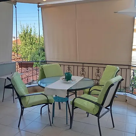 Apartment Breeze Néa Péramos