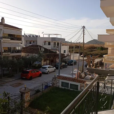 Breeze Néa Péramos