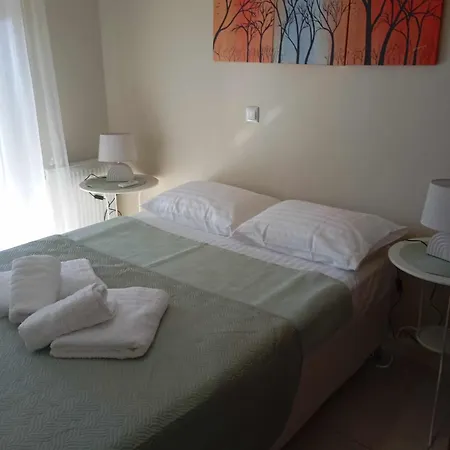 Breeze Apartmán Néa Péramos