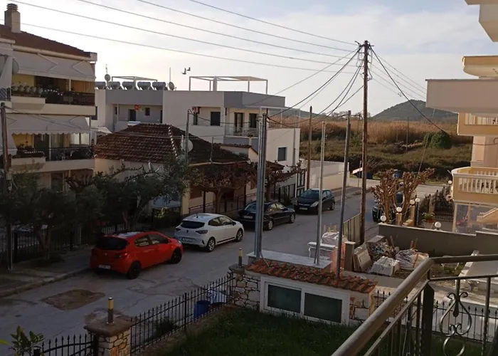 Breeze Néa Péramos